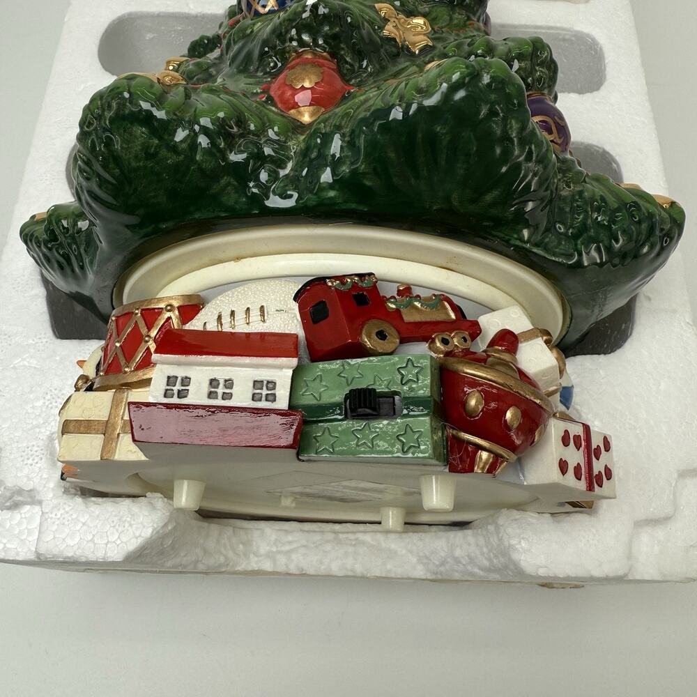 Lenox Holiday Village Christmas Tree Centerpiece Lighted Pegs Music Box 12” - Picture 5 of 9